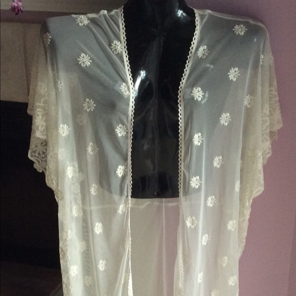 FINAL👼🏻LACE KIMONO STYLE JACKET